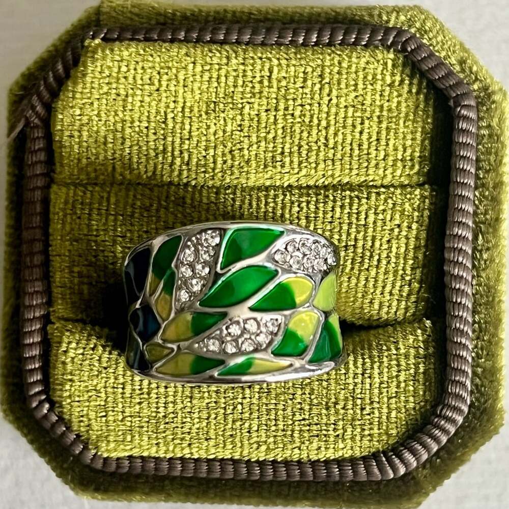 Green Enamel Leaf Rhinestone Wide Band Ring Silver Tone Size 6